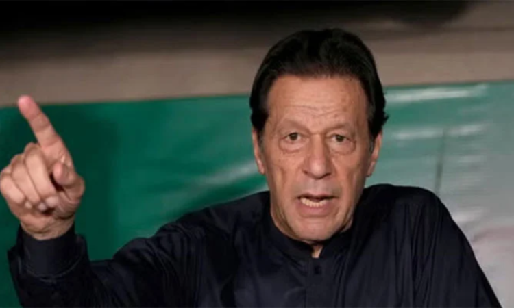 Imran Khan Threatens NAB Officer During Toshakhana Reference Hearing