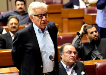 Constitutional amendment: Khawaja Asif claims to have secured required numbers