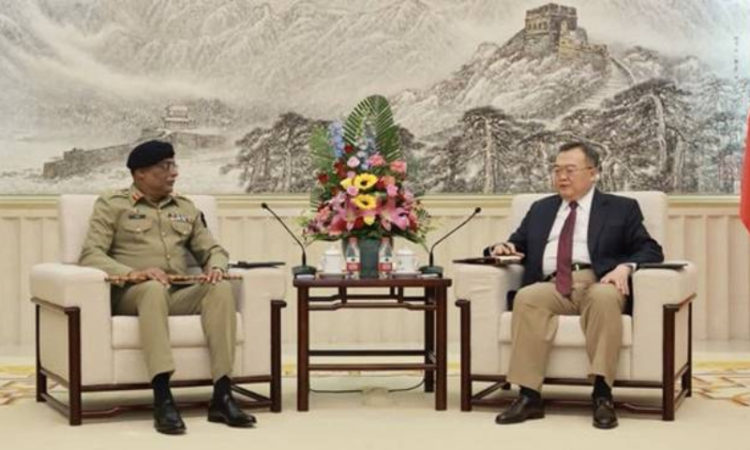 General Sahir Shamshad Mirza meets Chinese Military leaders during official visit