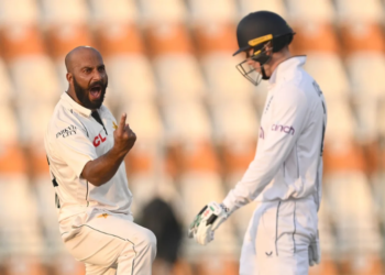 Second Test: England's batting stumbles in pursuit of Pakistan's target