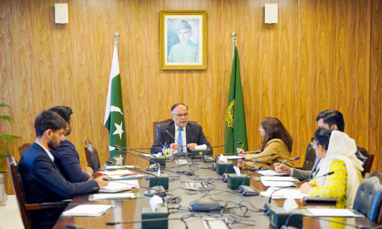 Ahsan Iqbal directs officials to identify sites for Model SEZs to host Chinese industries