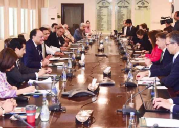 IMF mission team meets Finance Minister.