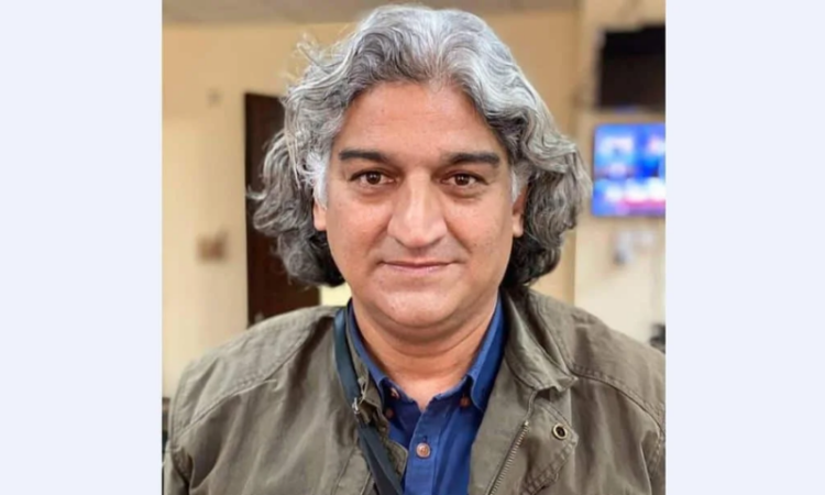 Senior journalist Matiullah Jan ‘arrested.’