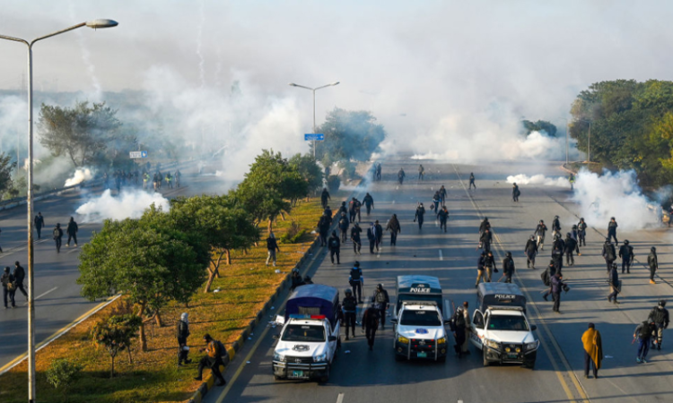 Violent actions by PTI workers continue amid protests in Islamabad