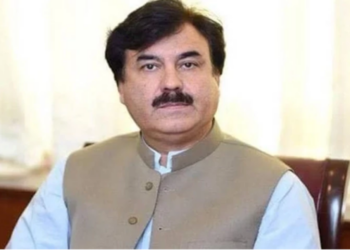 Shaukat Yousafzai criticizes PTI leadership for failing protesters