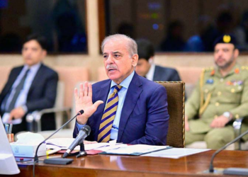 PM commends Army Chief for supporting unrest control