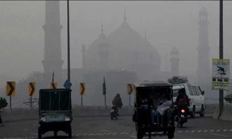 Lahore continues to suffer as world’s most polluted city amidst severe smog