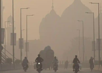 Smog engulfs Punjab, Lahore is the most polluted city in the world