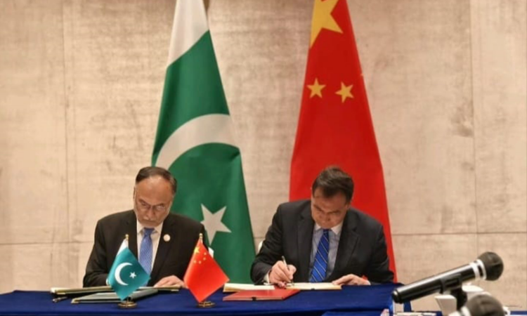 Ahsan Iqbal reaffirms Pakistan-China cooperation under BRI