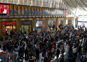 Heathrow airport hit by severe weather, over 100 flights canceled amid Christmas travel chaos