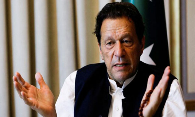 Imran Khan acknowledges government's role in stabilizing Pakistan's economy