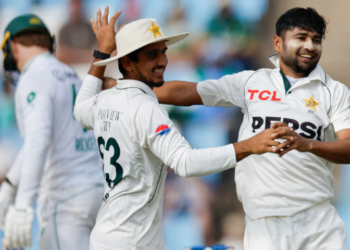 Pakistan vs. South Africa: bowlers dominate on day 1 of first test