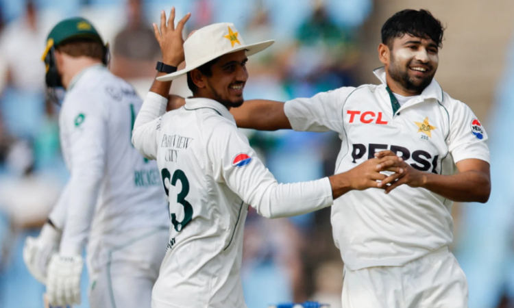 Pakistan vs. South Africa: bowlers dominate on day 1 of first test