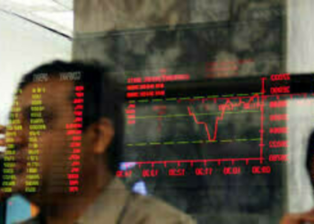 Stocks rebound on late-session buying, KSE-100 closes 467 points higher