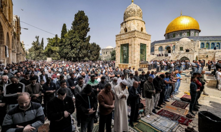 Israel restricts Palestinian access to Al-Aqsa during Ramadan