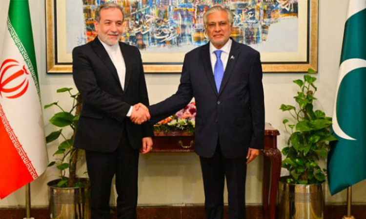 Ishaq Dar, Iranian counterpart discuss Middle East crisis in phone call