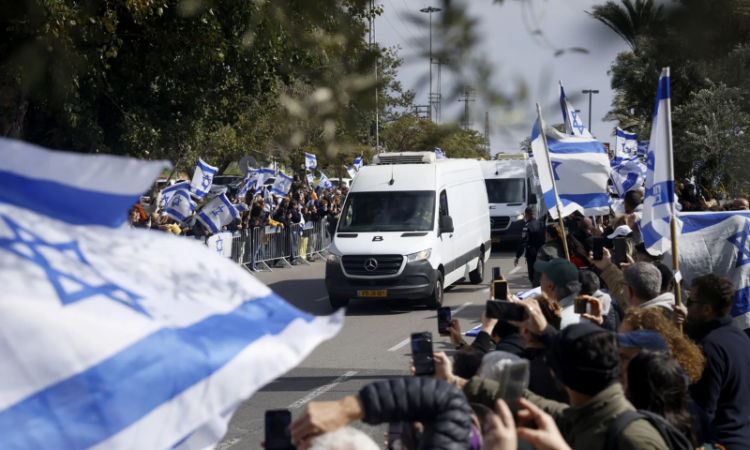 Hamas hands over bodies of youngest Israeli hostages