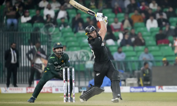 Tri nation series opener: Phillips, spinners lead New Zealand to dominant victory over Pakistan