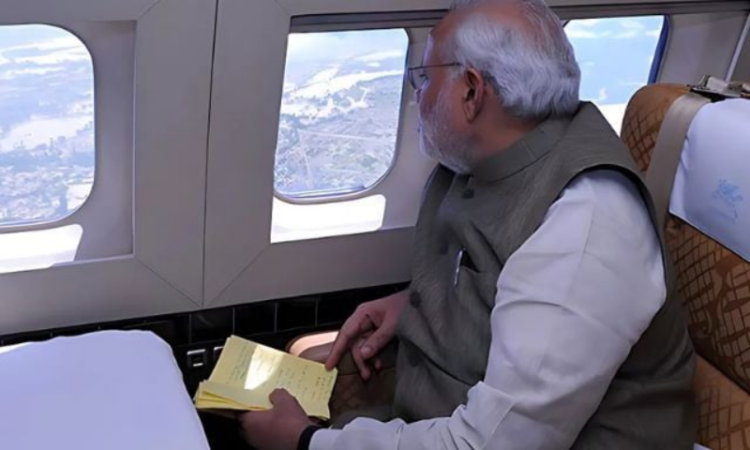 Modi uses Pakistani airspace en route to Paris