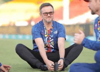Mike Hesson emerges as leading candidate for Pakistan head coach role