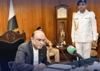 Federal ministers’ monthly salary raised to Rs519,000 under new ordinance