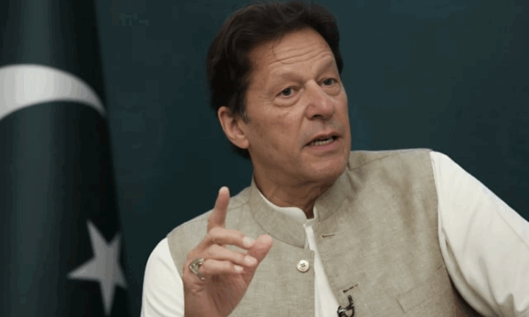 Imran Khan rules out “give and take” deal, says dialogue only in national interest