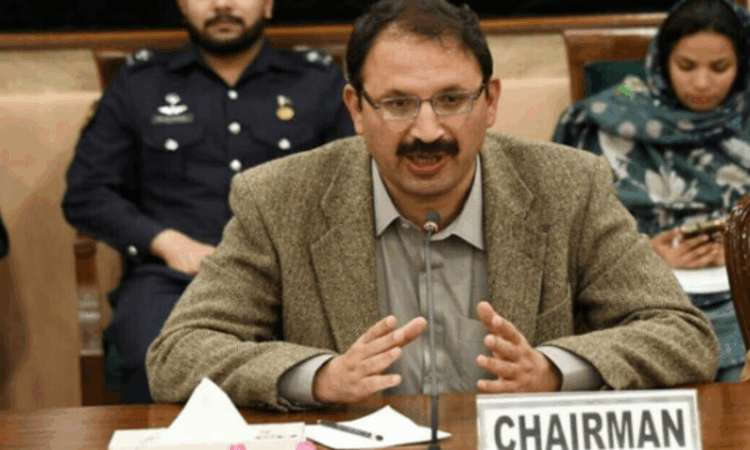 Junaid Akbar submits resignation as PAC chairman to PTI