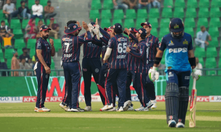 Multan Sultans crash out of PSL 10 after crushing defeat by Karachi Kings