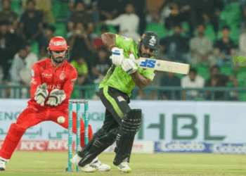 PSL 10: Lahore Qalandars set Islamabad United to chase 203 in Eliminator 2