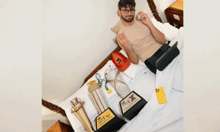Shaheen Afridi’s photo with PSL trophies wins the internet