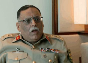 Pakistan, India near border troop pullback, but escalation risks remain: Gen Mirza