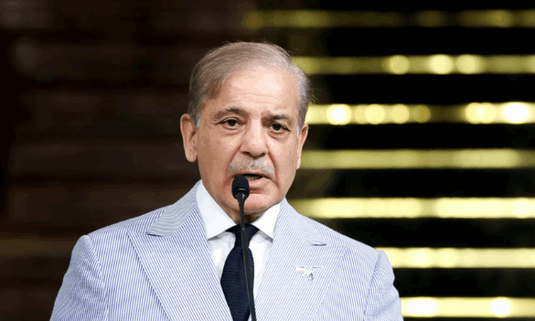 PM Shehbaz hails Federal Budget 2025–26 as people-centric, urges unity for economic growth