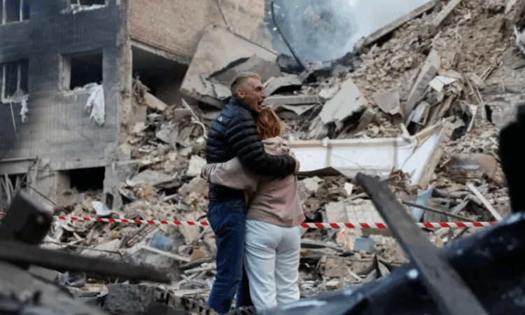 Russia’s deadliest attack on Kyiv in months kills 10, flattens apartment block