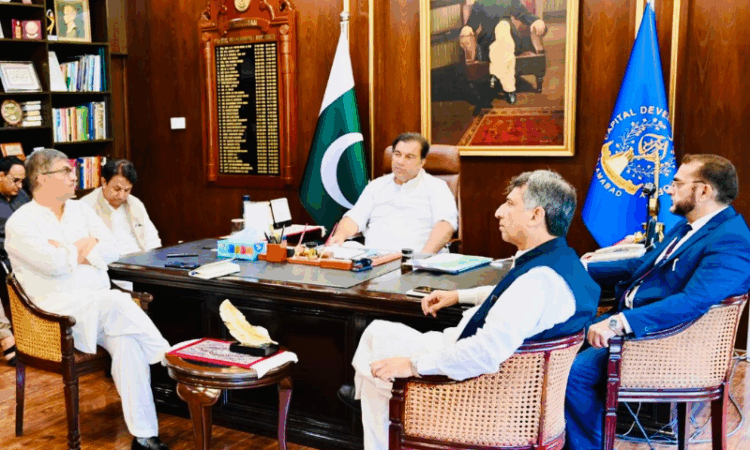 CDA Chairman reviews beautification and infrastructure plans for Islamabad