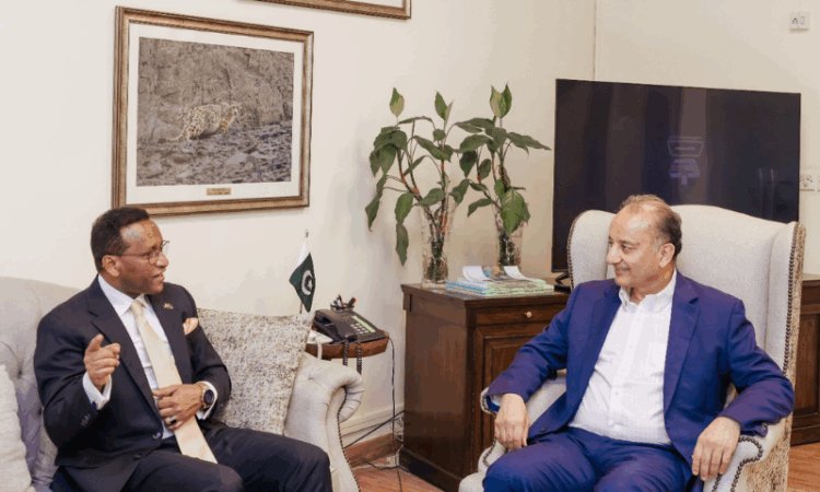 Ethiopian Ambassador calls on Dr. Musadik Malik, discuss climate adaptation strategies