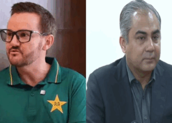 Mohsin Naqvi, Mike Hesson review Pakistan’s T20I loss to Bangladesh