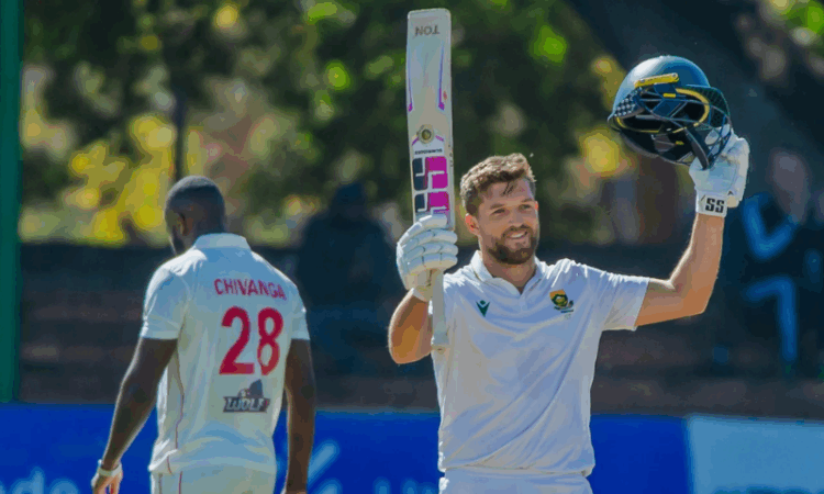 Mulder smashes records with 367* as South Africa declare on 625/5 in Bulawayo test