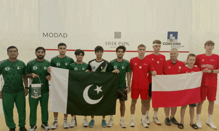 Pakistan storms into quarterfinals of World Junior Squash Team Championships