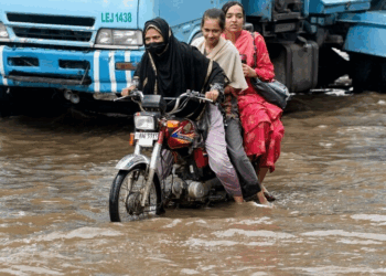 At least 11 dead as flash floods and heavy rains lash northern Pakistan