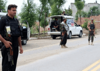 FC soldier martyred in Bannu quadcopter attack; curfew imposed amid search operation