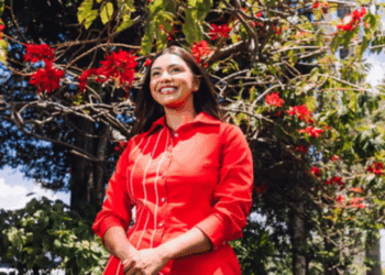 Pakistani-origin Bisma Asif makes history in Queensland parliament, speaks Urdu and Punjabi in speeches