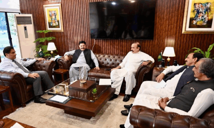 Islamabad lawmakers meet CDA Chief to discuss development and public issues