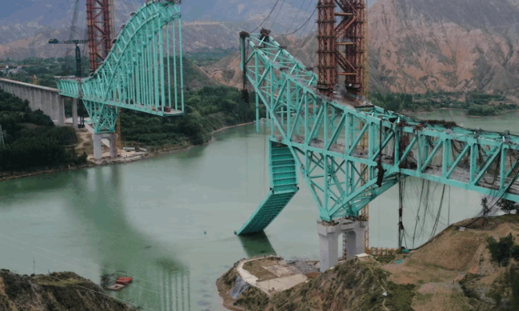 Chinese bridge collapse kills at least 12 construction workers