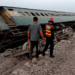 Over 25 injured as Islamabad Express derails near Kala Shah Kaku