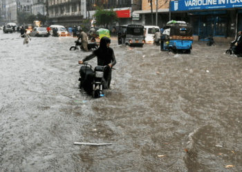 Death toll in Karachi rises to 17 as monsoon rains trigger urban flooding