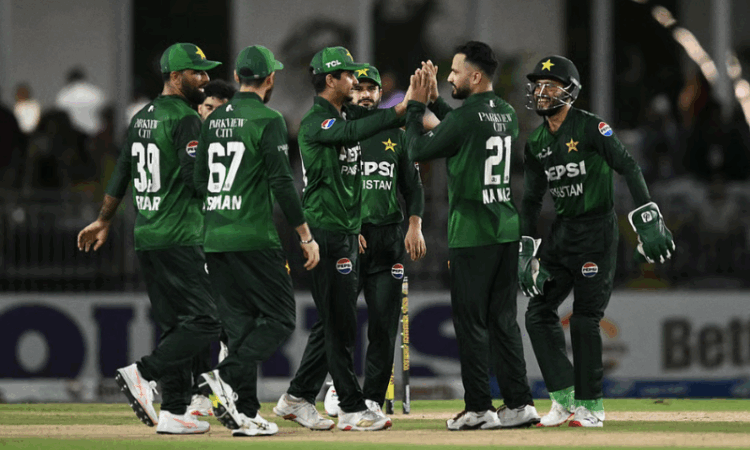 Pakistan T20 squad arrives in Dubai ahead of Asia Cup, Tri-Series