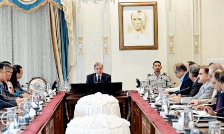 PM invites Chinese investors to boost Pakistan’s maritime, industrial sectors