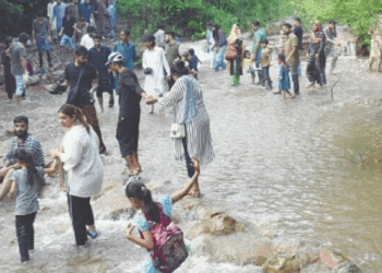 Heavy rains trigger urban flooding, casualties across Pakistan