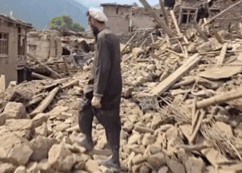 Afghanistan airdrops commandos as quake toll climbs to 1,457, UN warns food aid running out