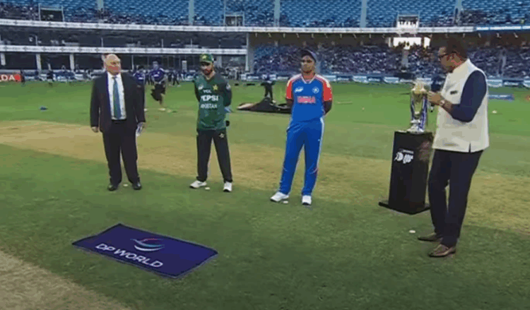 Pakistan win toss, bat first in high-voltage Asia Cup clash against India